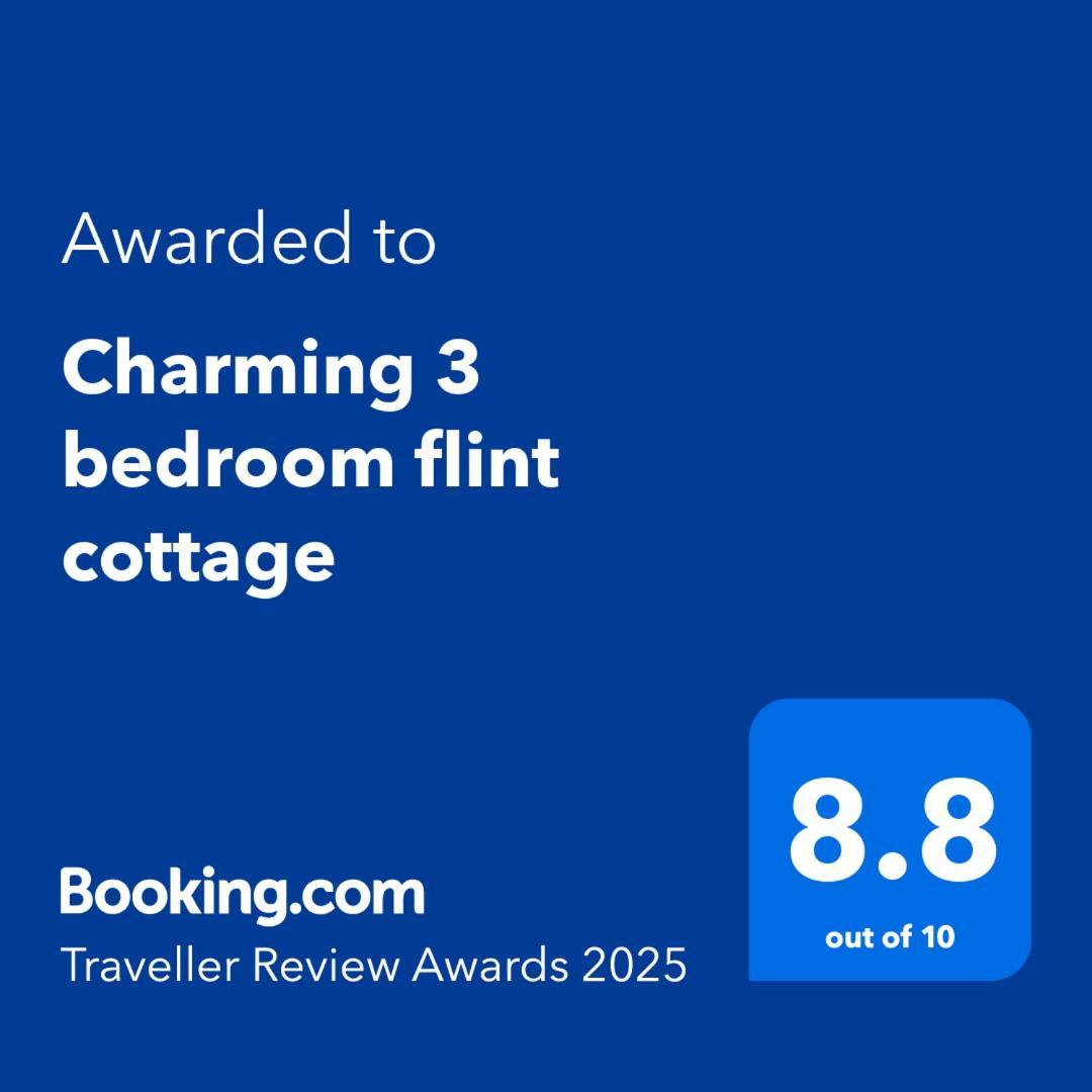 Charming 3 Bedroom Flint Cottage Lakenheath Exterior foto